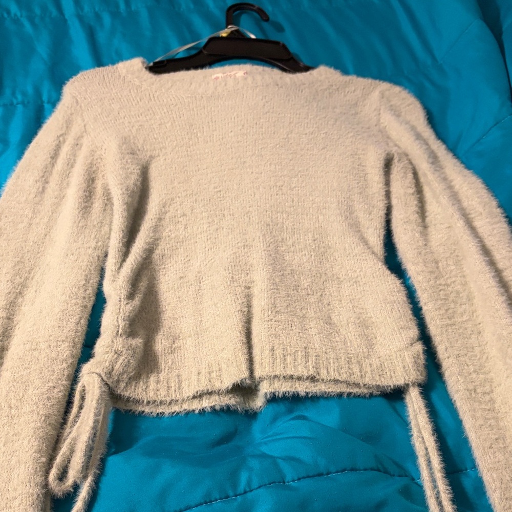 Hippie Rose mint green Sweater